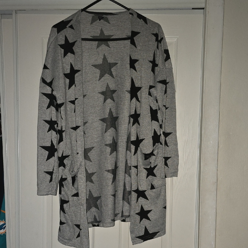 Gray Cardigan with Black Star Pattern Womans Shein Size Large With Front Pockets